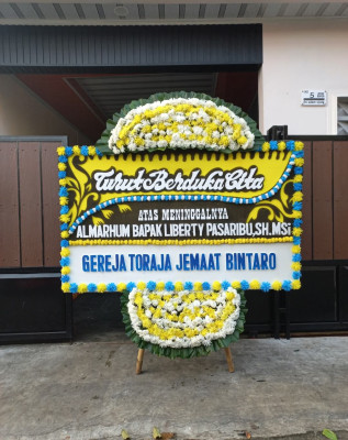 Papan Bunga Duka di Matabu